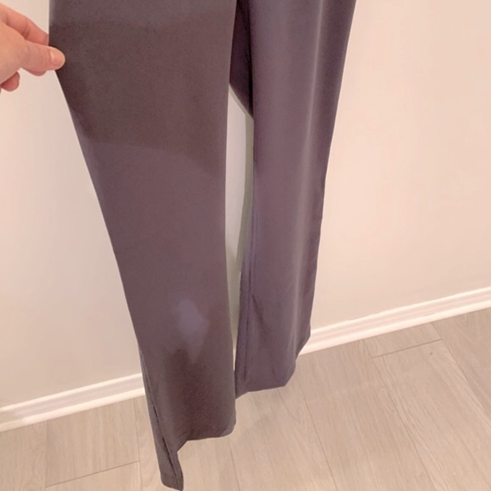 Guess by Marciano size 0 Grey Halter Jumpsuit NWT - Picture 10 of 14
